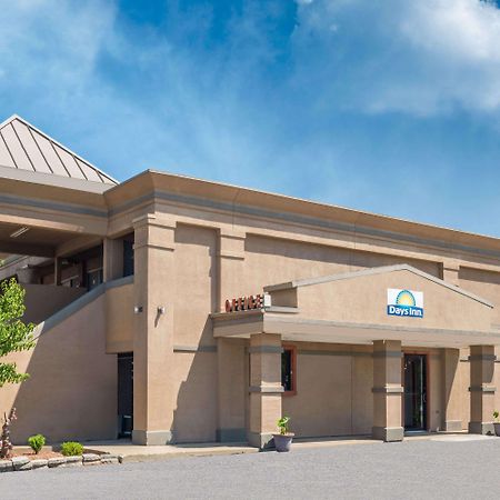 Days Inn By Wyndham Mt. Sterling Mount Sterling Exterior foto
